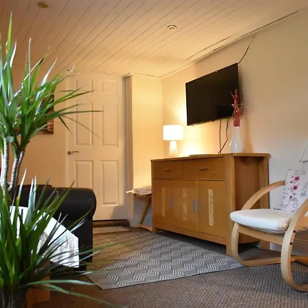 5 Minutes From The شقة *