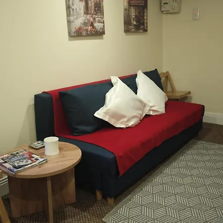 5 Minutes From The شقة *